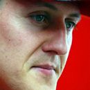 Schumacher rzuca futbol