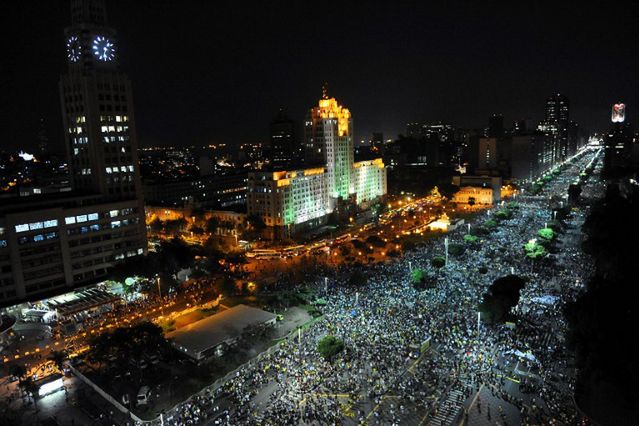 Masowe demonstracje w Brazylii, prezydent milczy