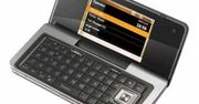 Asus M930 - dwa ekrany i QWERTY