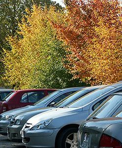 Na płatnym parkingu dbaj o bilet