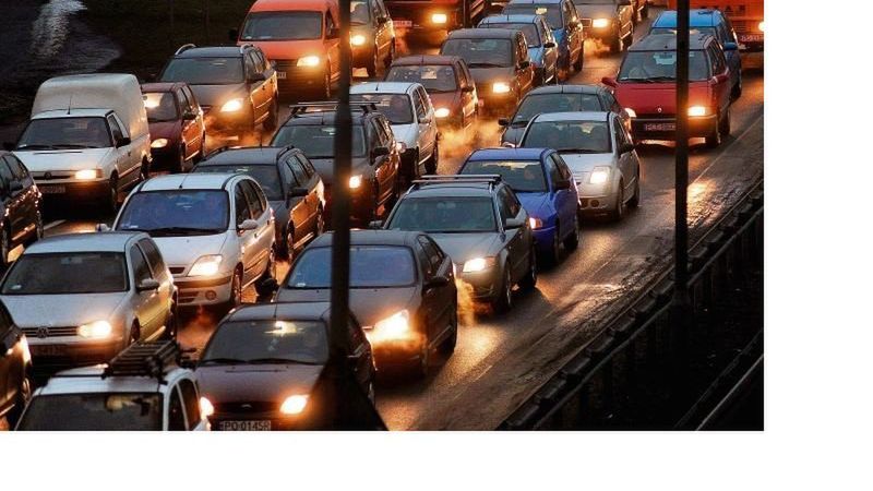 Pokonanie 10 km w godzinach szczytu zajmuje poznańskim kierowcom 17 minut