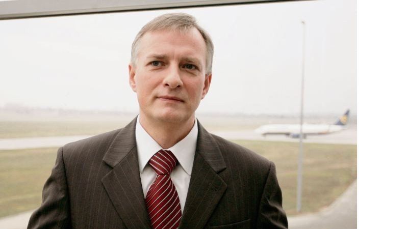 Prezes Mariusz Wiatrowski wciąż zapewnia, że termin rozbudowy lotniska nie jest zagrożony