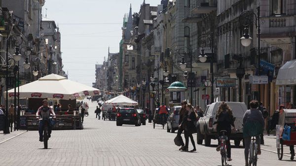 Przy Piotrkowskiej brakuje markowych sklepów