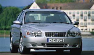 Reprezentacyjne limuzyny za 15 tys. zł