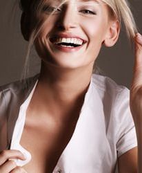 Roznegliżowana kelnerka zarabia więcej. Seksizm i dyskryminacja?