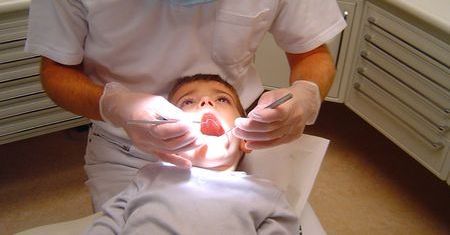 Dentysta, który leczy za darmo? Nie istnieje?