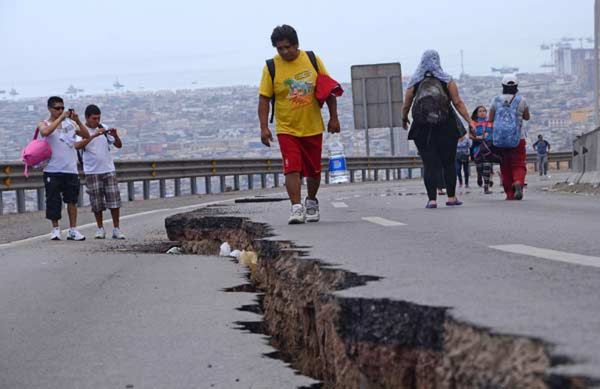 Trzęsienie ziemi w Chile o sile 7,6 w skali Richtera - zarządzono ewakuację