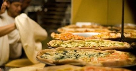 Robot z Neapolu zrobi pizzę