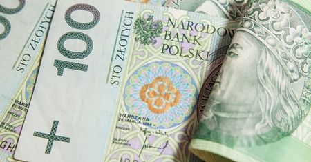 Złotemu bliżej do Wschodu Europy. Ostatnio traci nawet do rubla