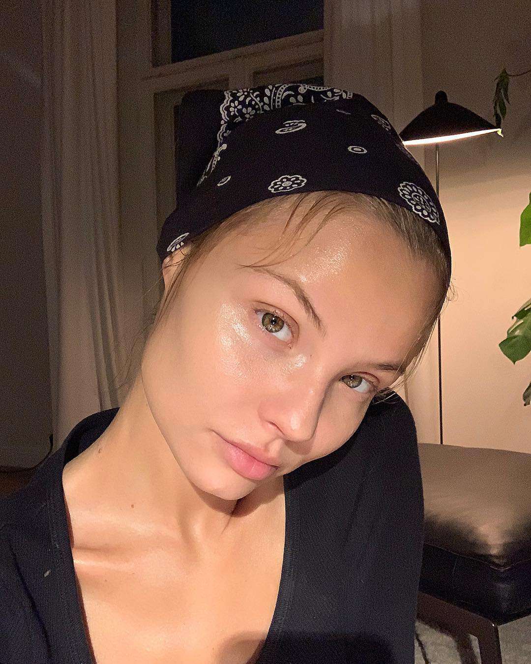 Magdalena Frąckowiak bez grama makijażu i modnej fryzury