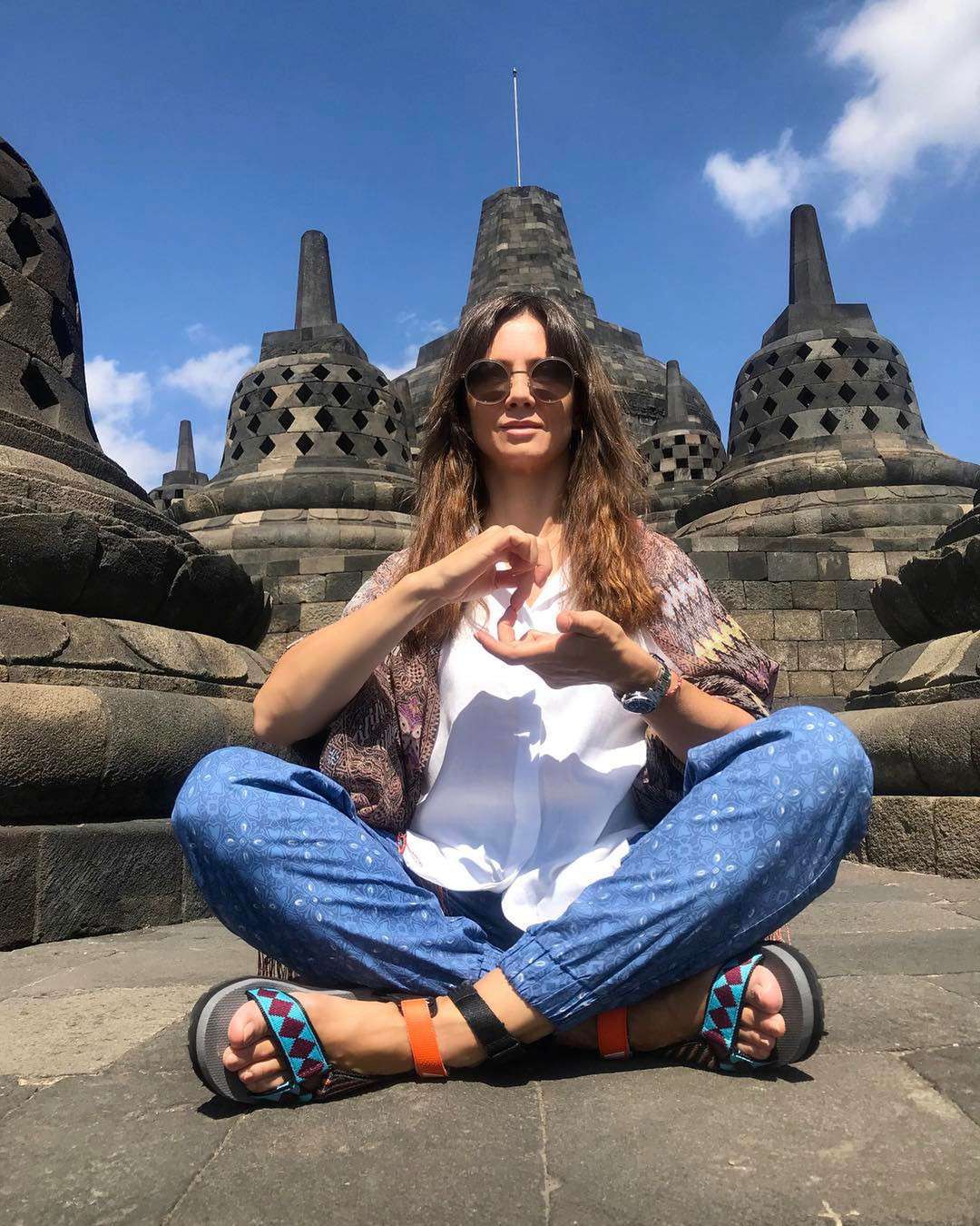 Kinga Rusin leci na Borneo