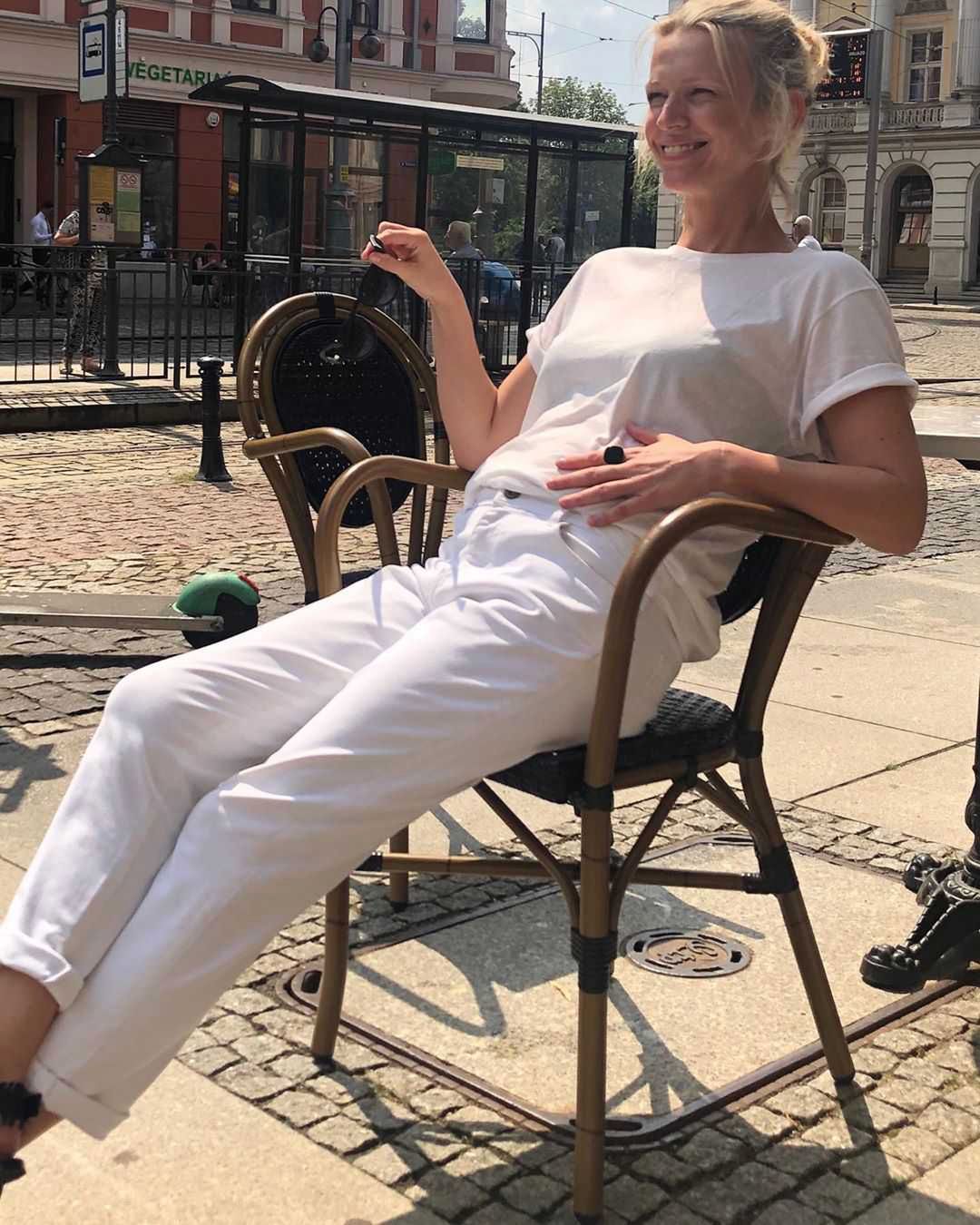 Magda Mołek w wakacyjnym looku na wrocławskiej starówce