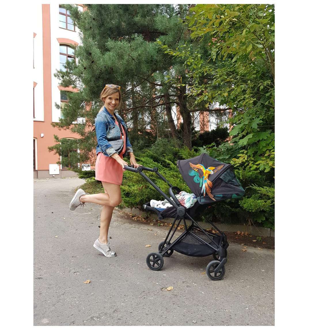 Joanna Koroniewska w trampkach