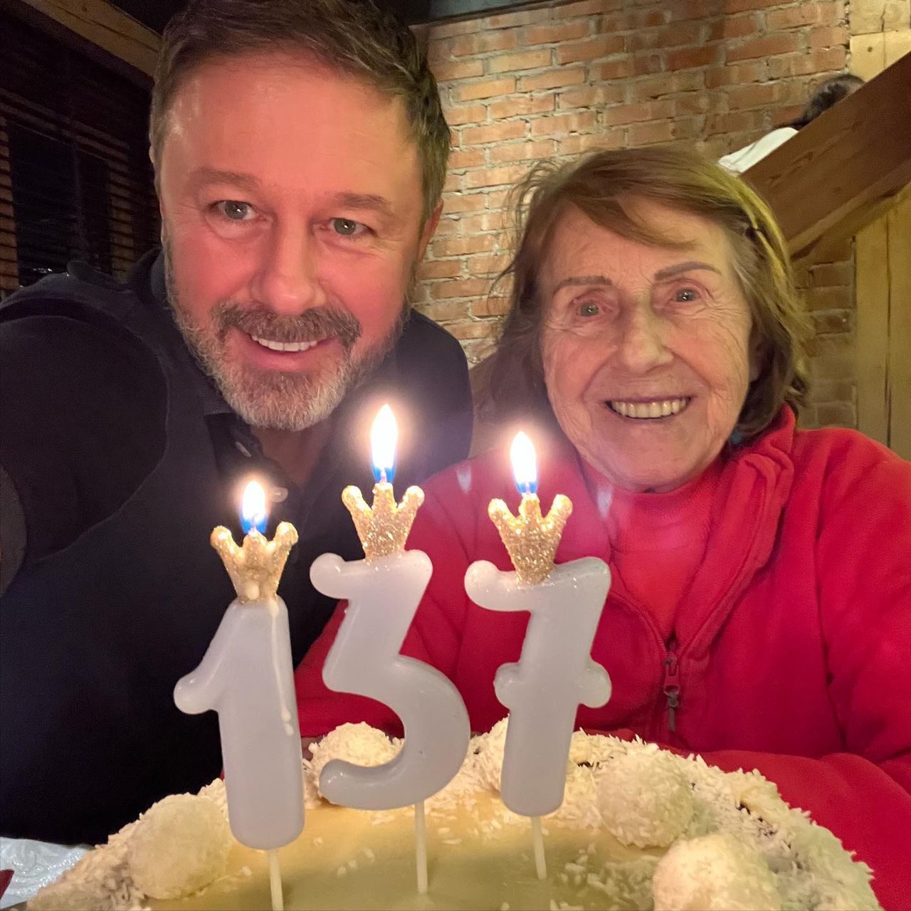 Andrzej Piaseczny świętuje urodziny ze swoją mamą
