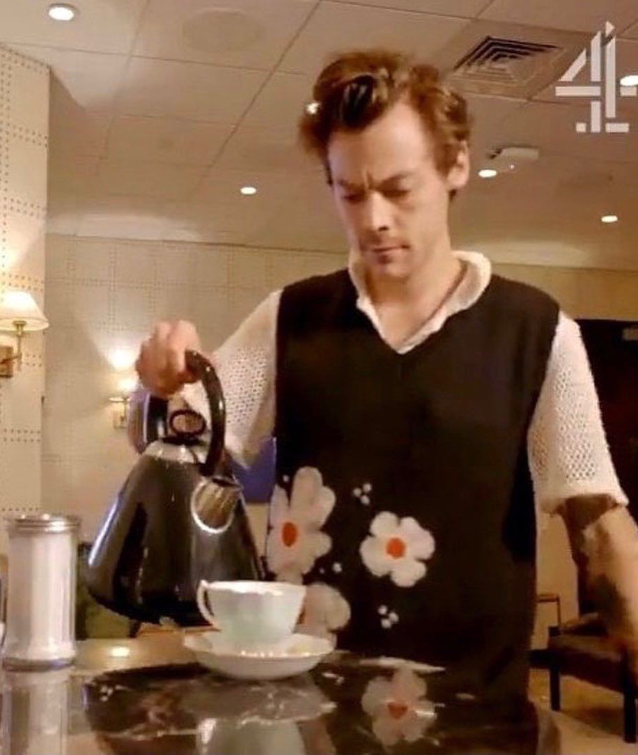 Harry Styles w kamizelce zaprojektowanej przez Polkę