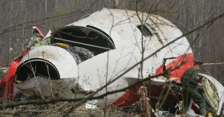 W stenogramach ze Smoleńska nie ma słów o zejściu na 50 m. Pilot: padły na pewno