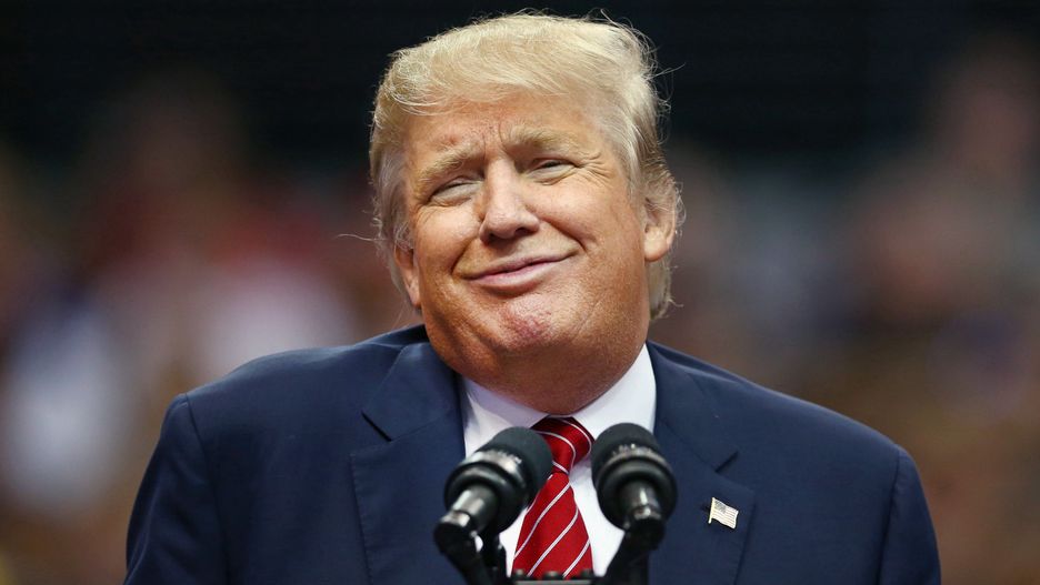 Donald Trump podczas kampanii z 2015 r. Dziś już nie jest taki zadowolony