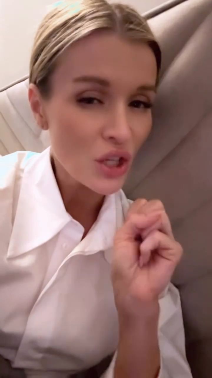 Joanna Krupa po spotkaniu w Sejmie