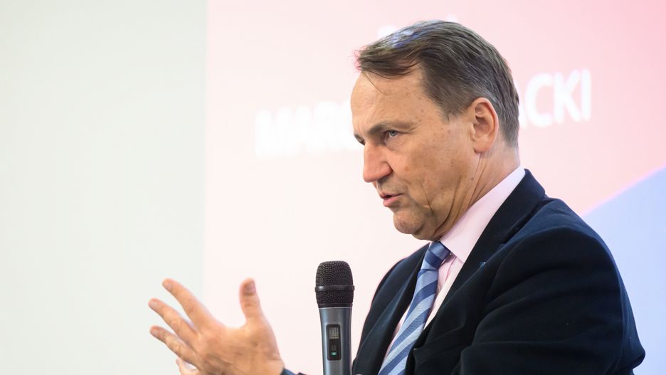 Rados�aw Sikorski
Pozna�, 13.05.2025. Minister spraw zagranicznych Rados�aw Sikorski podczas spotkania "Polska. Bezpieczny dom" w Poznaniu, 13 bm. (sko) PAP/Jakub Kaczmarczyk
Jakub Kaczmarczyk
KO, polityk, polityka, spotkanie, wizyta krajowa, Koalicja Obywatelska