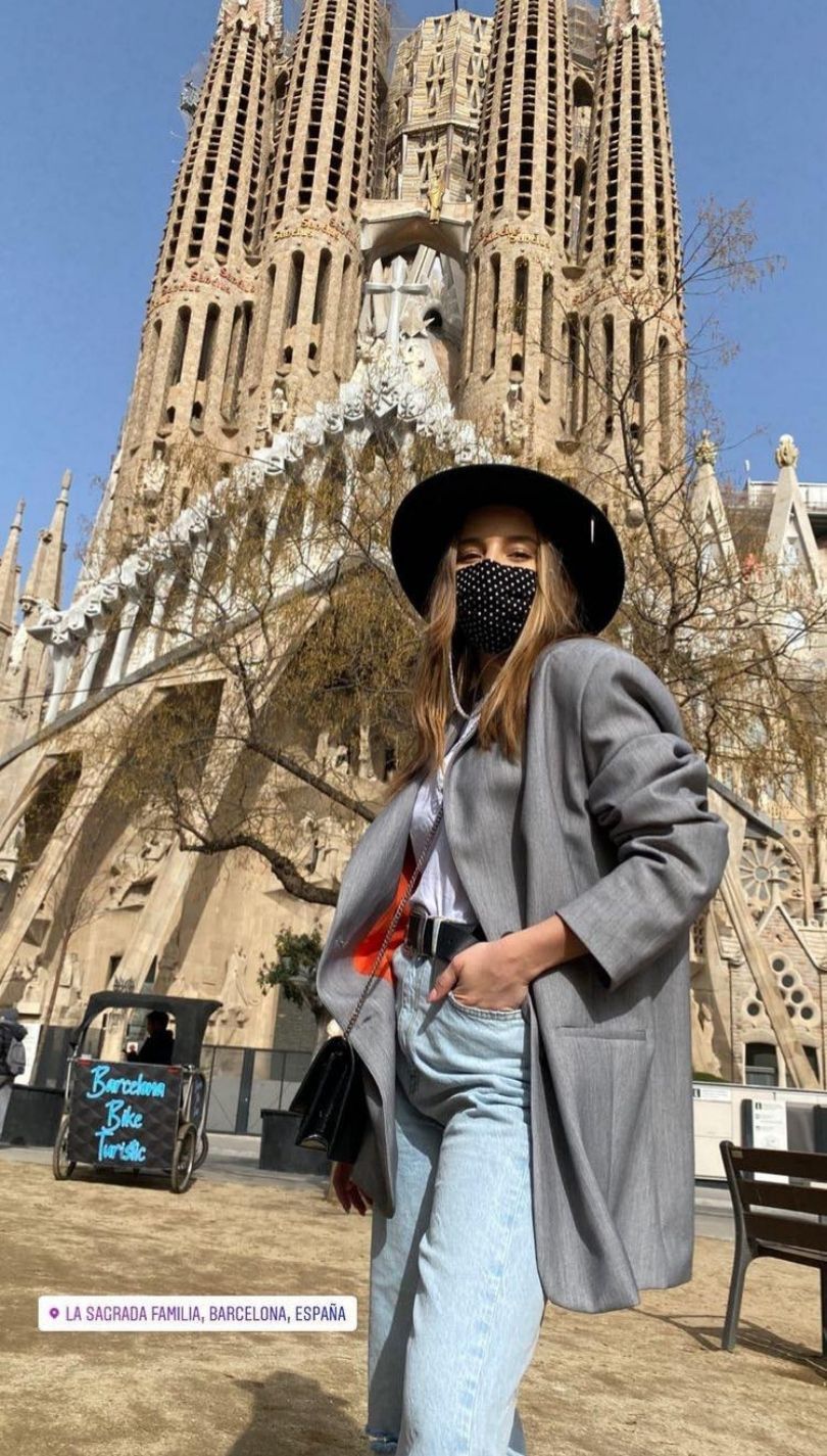 Julia Wieniawa zwiedza Barcelonę