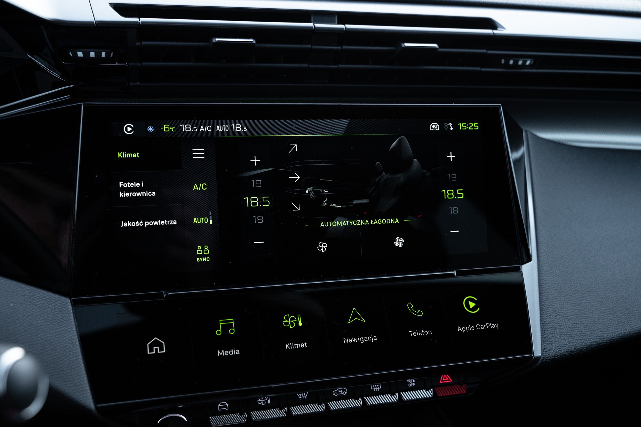 Peugeot 408 Hybrid 145