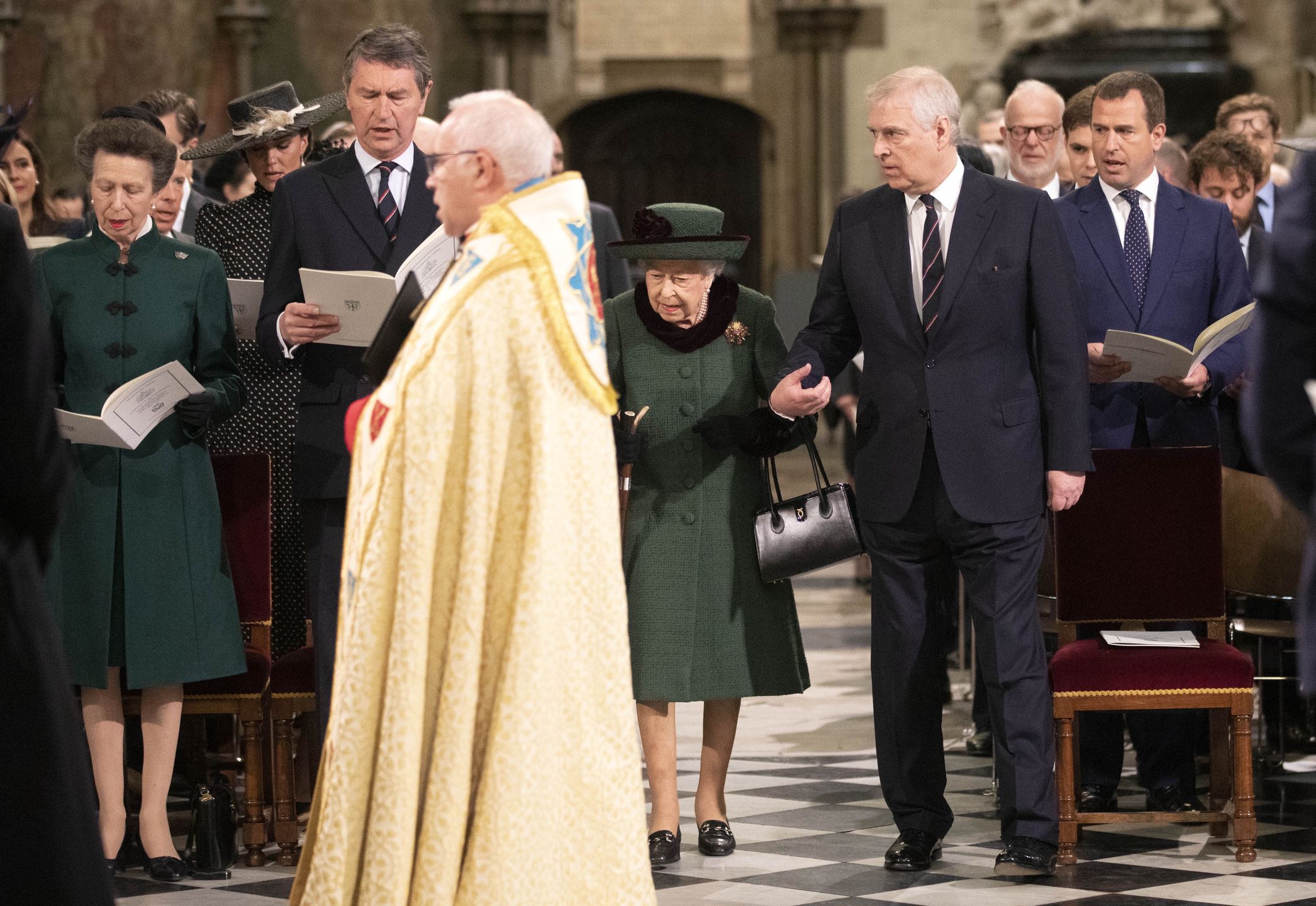 Brytyjska rodzina królewska uczciła pamięć księcia Filipa podczas nabożeństwa w Westminster Abbey
