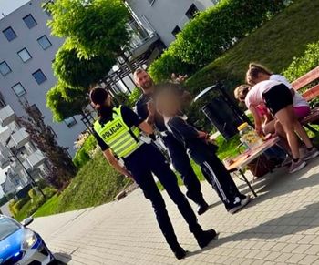 Dzieci sprzedawały lemoniadę w Gdańsku. Policjanci zapytali na co zbierają
