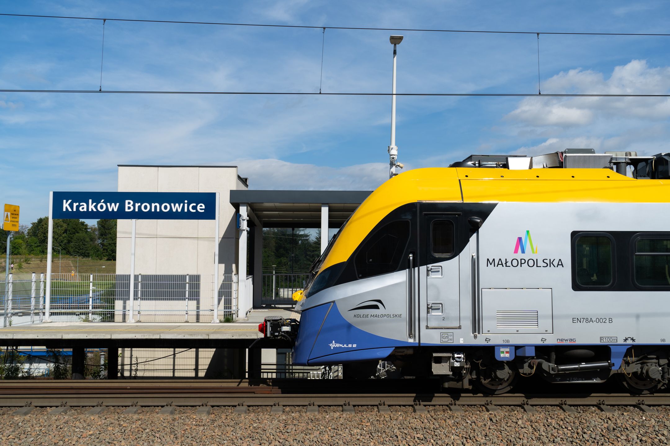 train, kraków, bronowice, station, krakow, impuls, newag, koleje, railways, regional, operator, cracow, malopolskie, rail, railroad, rails, railway, multiple, unit, tracks, transit, transport, transportation, vehicle, lesser, poland, voivodeship, city, electric, malopolska, name, sign, nameplate, passenger, pkp, plate, platform, platforms, polish, public, road, signage, signboard, rolling, stock, stop, town