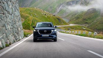 Test długodystansowy: Mazda CX-60 jako wóz techniczny w Alpach