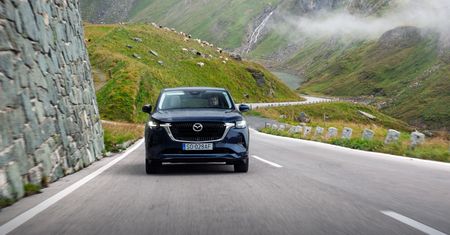 Test długodystansowy: Mazda CX-60 jako wóz techniczny w Alpach