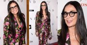 54-letnia Demi Moore w kwiecistym garniturze