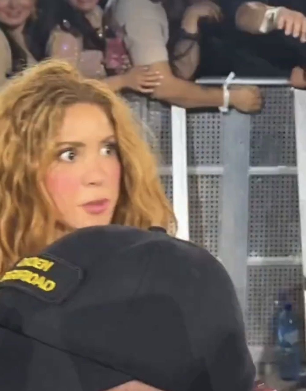 Shakira zobaczyła maskę Pique 