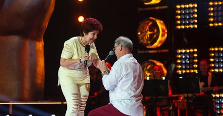 Uczestnik "The Voice Senior" poprosił ukochaną o rękę. Wszystko na oczach kamer