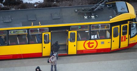 Ile zarabia kontroler biletów w Polsce? Warszawa płaci najwięcej