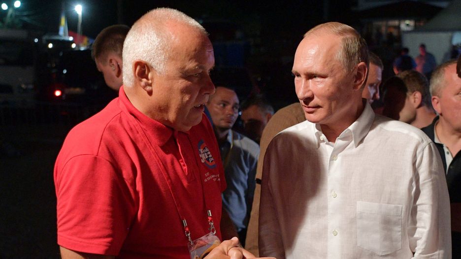 Dmitrij Kisielow straszył Wyspiarzy na antenie państwowej rosyjskiej telewizji