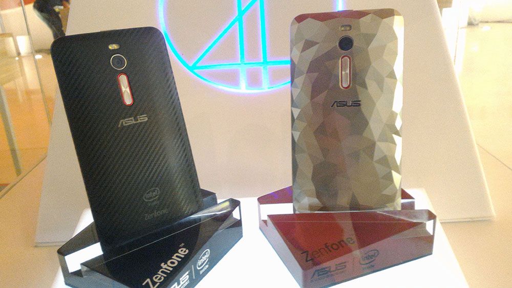 Asus ZenFone 2 Deluxe Special Edition oficjalnie. Ma pamięć o pojemności 256 GB 2