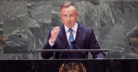 Skandaliczna okładka na Białorusi. Duda w roli głównej