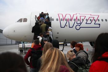 Figura Jezusa uszkodzona podczas lotu z Polski. Linia lotnicza się tłumaczy
