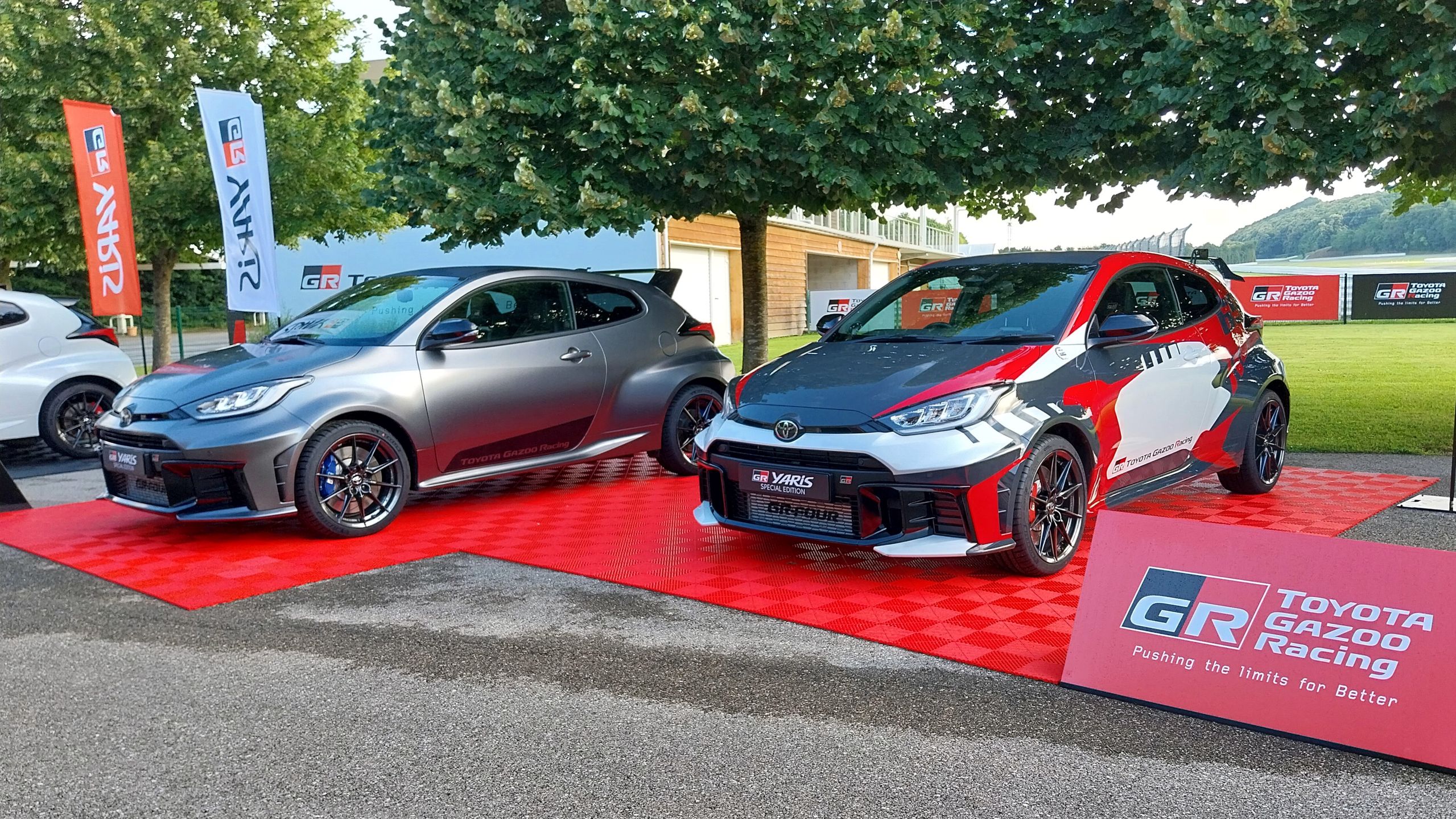Toyota GR Yaris w wersjach Kalle Rovanperä oraz Sébastien Ogier
