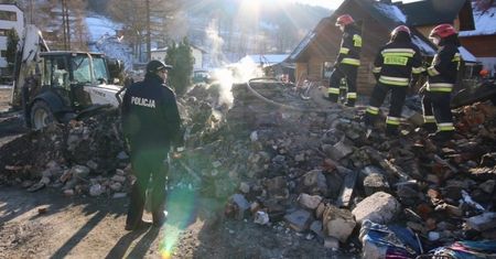 Śląskie. Śledztwo w sprawie katastrofy w Szczyrku przedłużone do lipca. Trwają przesłuchania