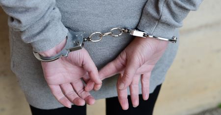 Poznań. Matka zabiła 3-letnie dziecko i ciało zawinęła w kocyk. "Była wpatrzona w małą"