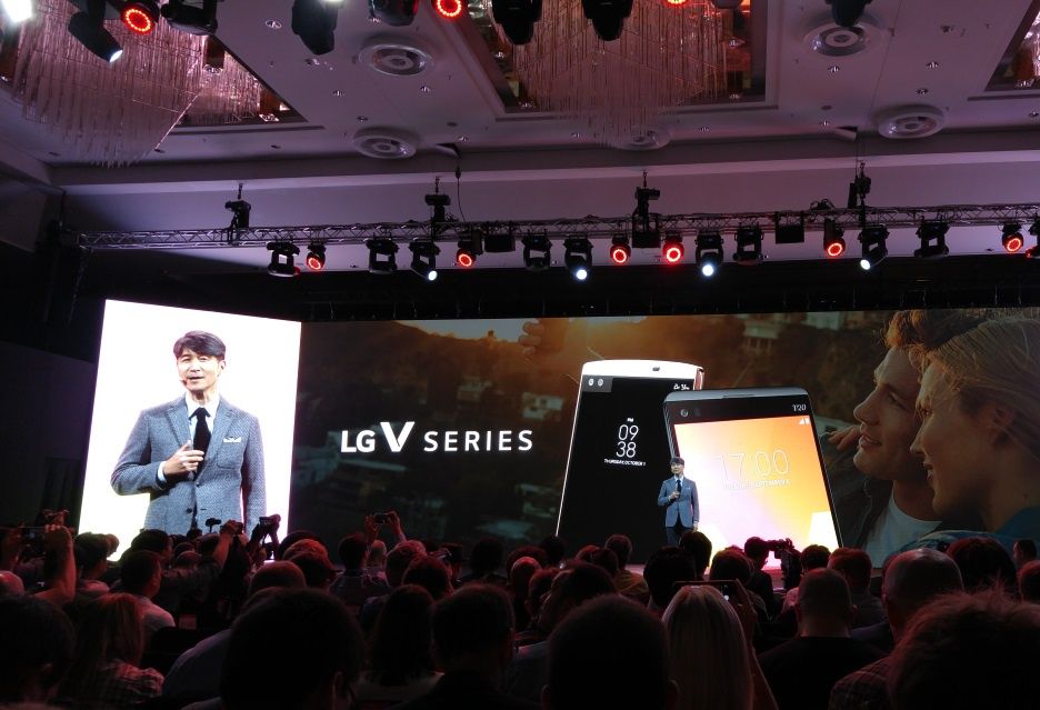 konferencja LG V30