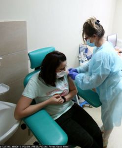 Koronawirus w Polsce. Ile było NOP? Podano liczbę dla każdej szczepionki