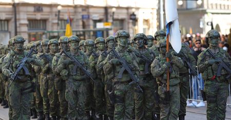 Finlandia w NATO. Spójrzcie na jej armię. Pozory mogą mylić