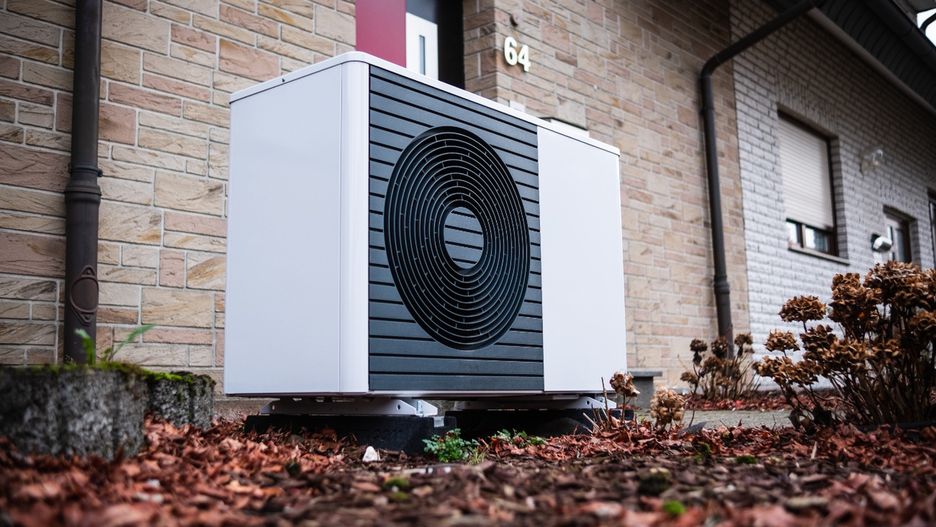 Chcieli zamontować pompę ciepła. Stracili 30 tys. zł