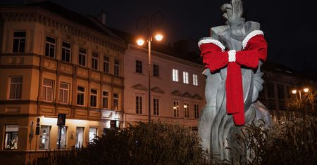 To miasto zostało stolicą Świąt Bożego Narodzenia 2025. Już teraz zmienia się w zimową krainę