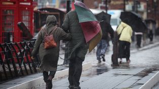 Wydali 40 alertów powodziowych. Wyspy przygotowują się na kulminację