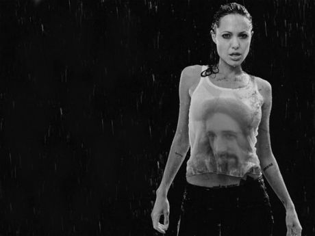 Jak znaleźć się na T-shircie Angeliny Jolie?