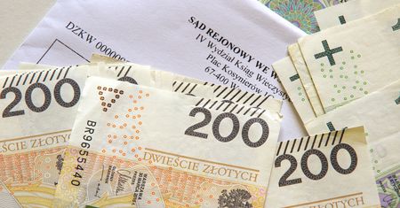 Na wpis do księgi czekają nawet rok. Minister na pomoc wysyła notariuszy
