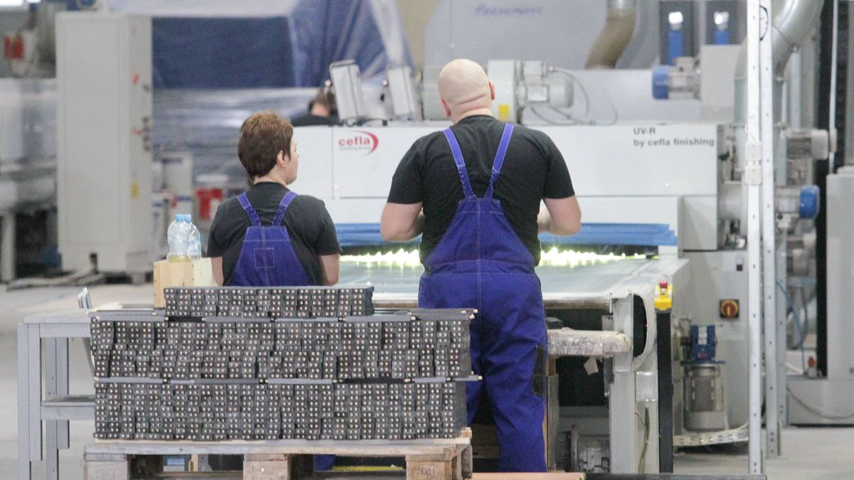 produkcja mebli
Pisz, 09.02.2018. Fabryka mebli Telmex w Piszu, produkującą dla koncernu IKEA, 9 bm. (tw/pkus)
PAP/Tomasz Waszczuk
Tomasz Waszczuk
fabryka, fabryka mebli, IKEA, meble, produkcja, przemysł, przemysł drzewny, Telmex